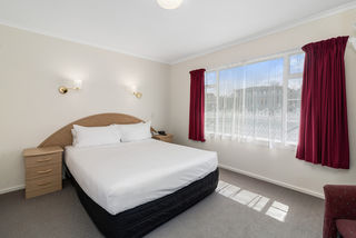 One Bedroom Bath Suite With Shower